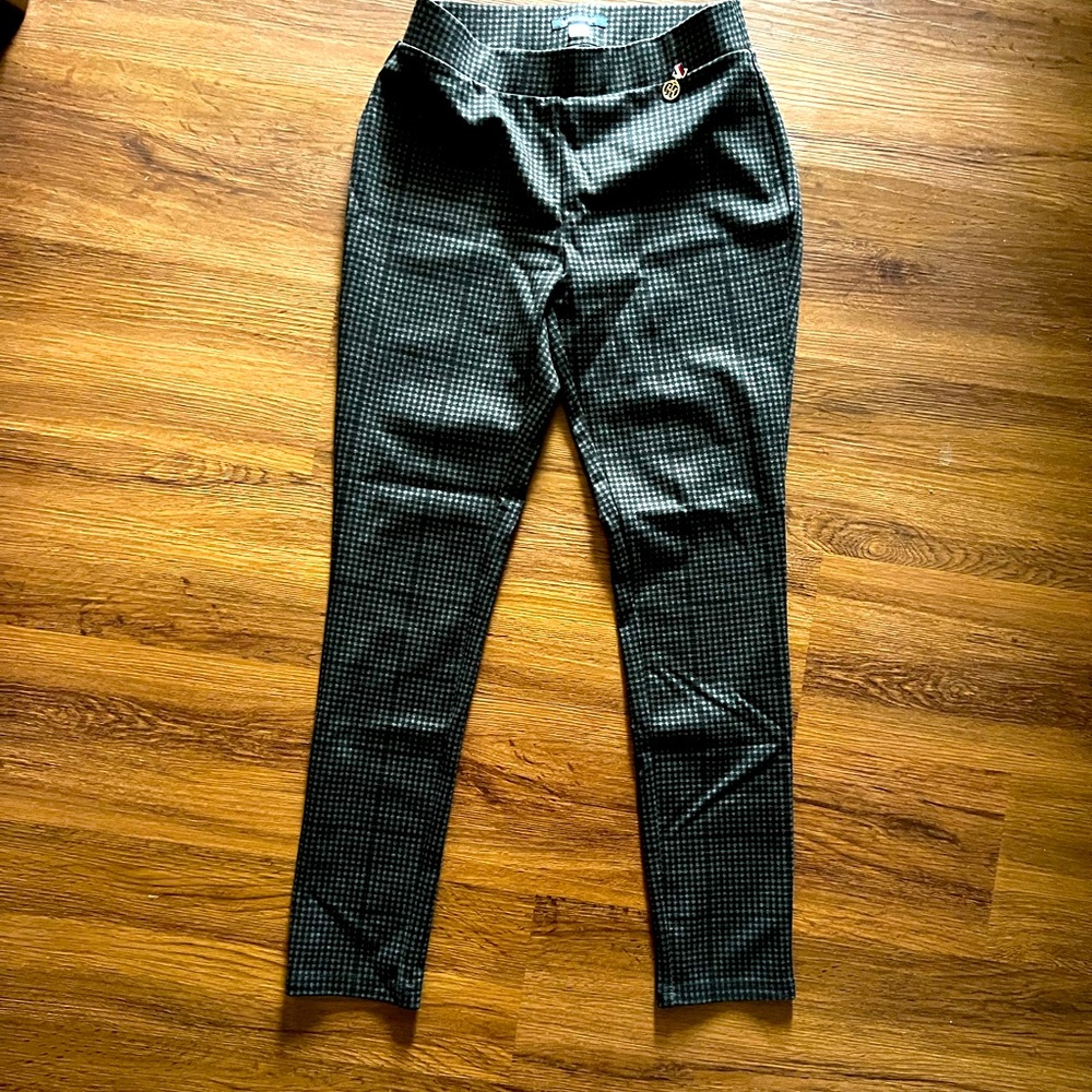Tommy Hilfiger pants/work pants size 4. Black with grey accents